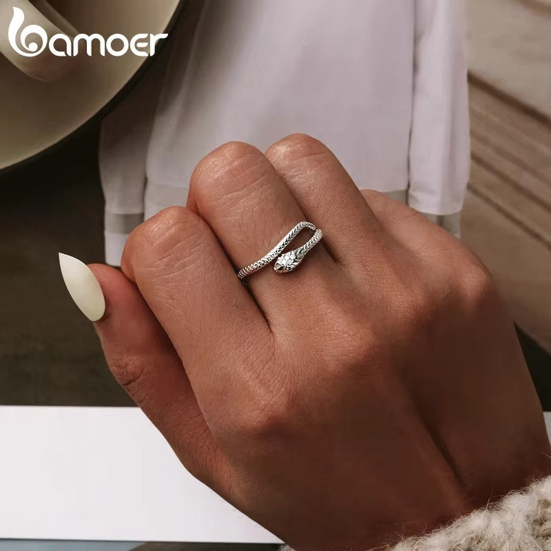 Bamoer | Anel Ajustável em Prata Esterlina 925, Banhado a Platina, com Zircão Verde e Textura Retrô de Cobra – Disponível em 4 Cores.