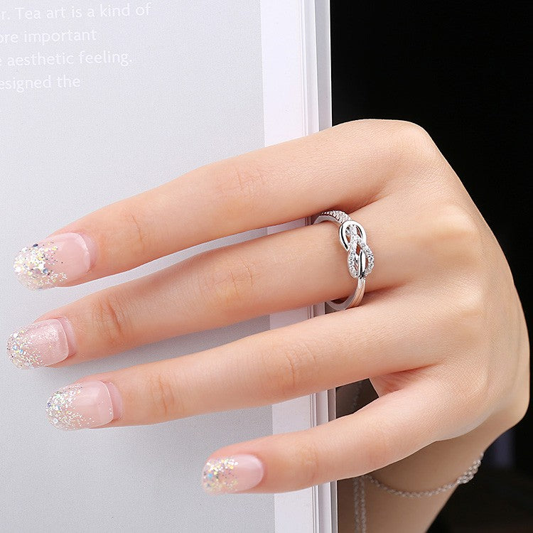 Anel de declaração em Prata Esterlina 925 com nó do infinito ?? e pedra preciosa ? — símbolo de amor eterno!