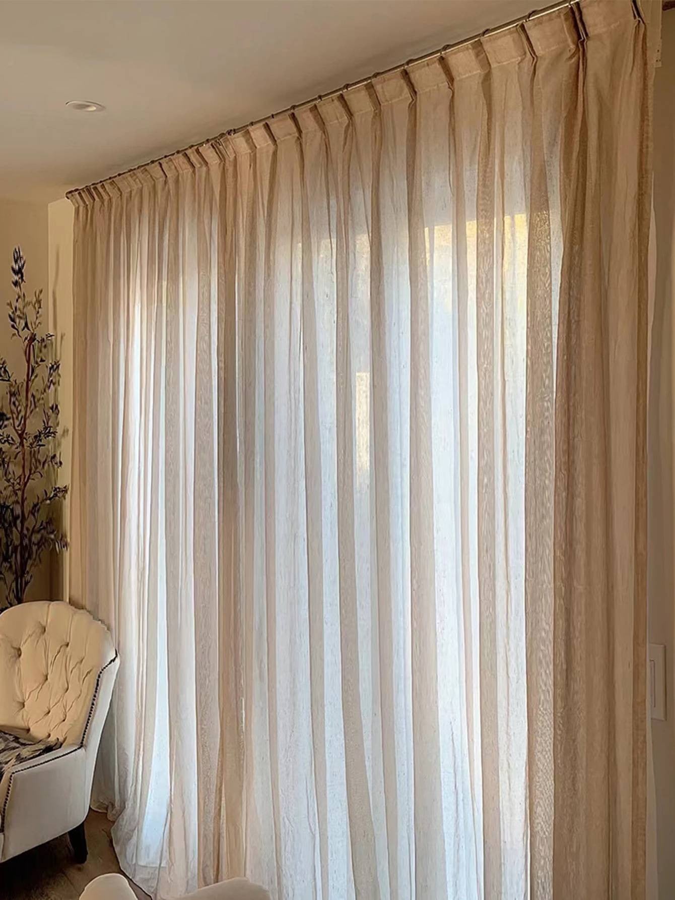 Cortina leve de linho estilo japonês – ideal para janelas de baía, varandas e ambientes asiáticos. Design elegante com opção blackout.