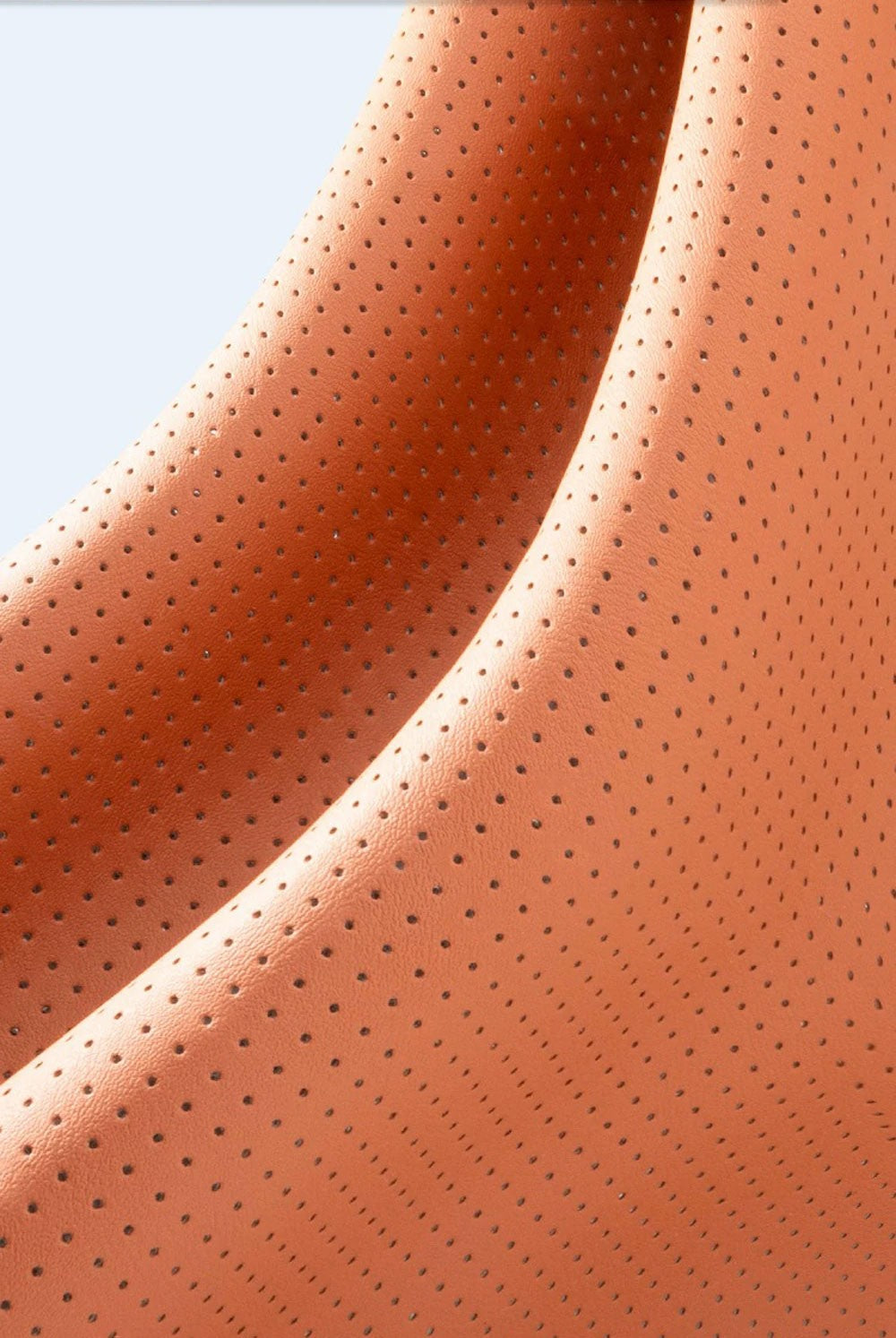 Proteção Completa para bancos – evita desgaste, sujeira e arranhões. Design moderno e confortável – Almofada acolchoada para mais conforto nas viagens.