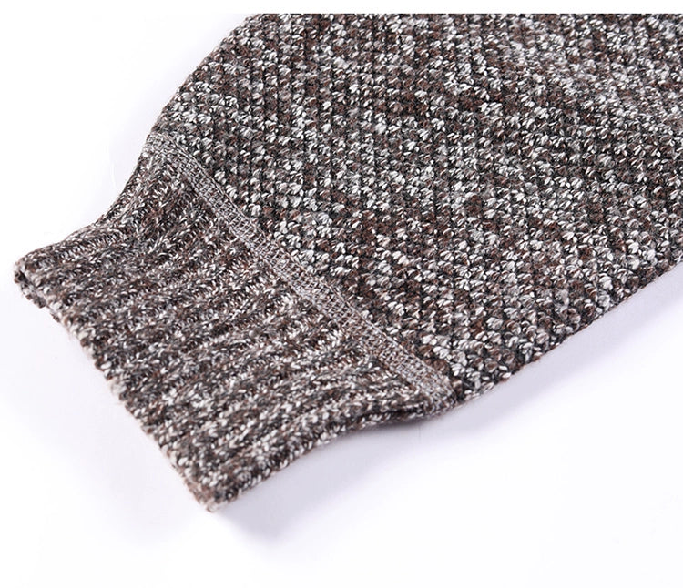 Casaco de malha slim fit masculino, com zíper, em polar. Cardigã grosso e quente, ideal para outono e inverno.