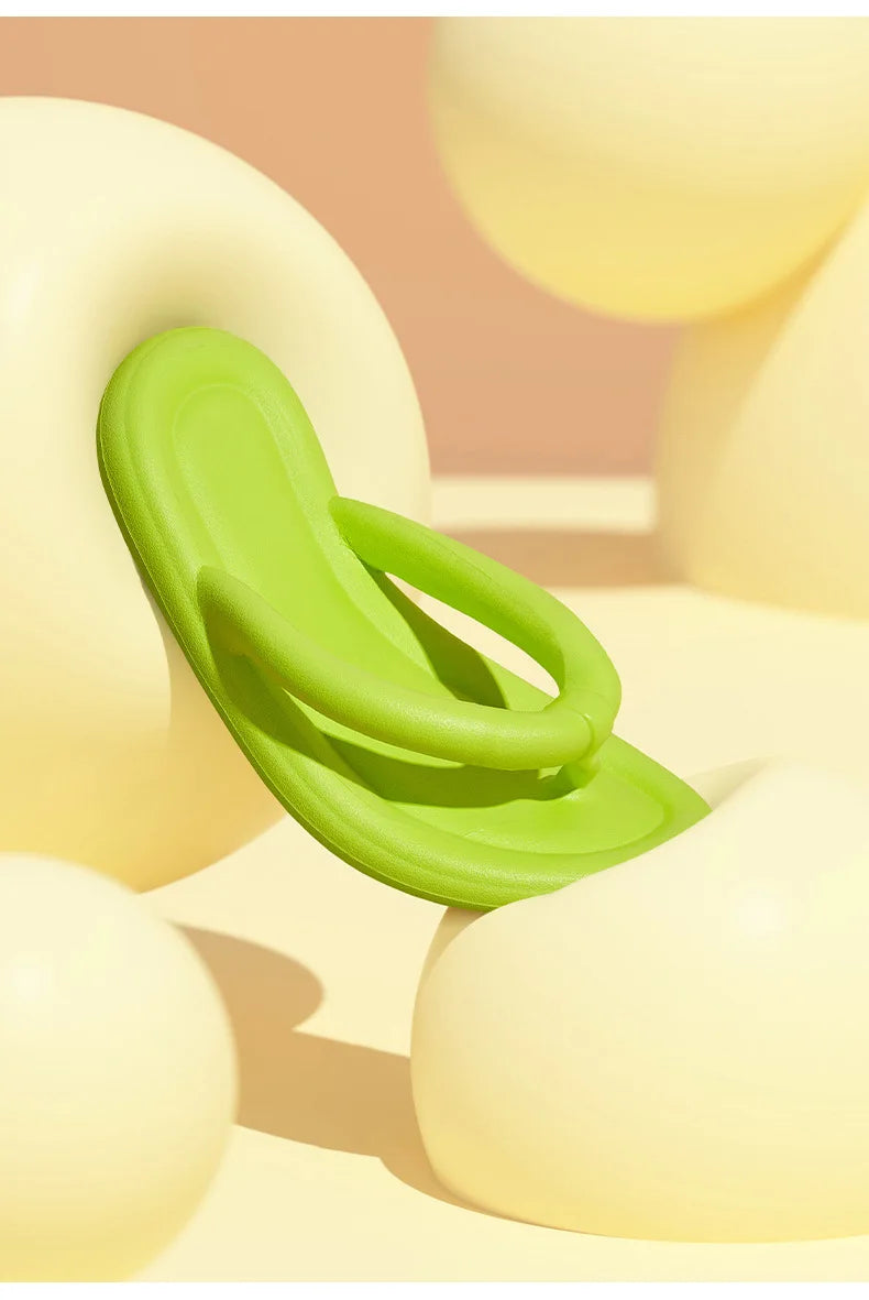 Chinelos Femininos: Chinelos Planos Leves e Confortáveis em EVA Respirável, Estilo Férias, Praia, Chuveiro, Verão, Disponíveis em 5 Cores, Tamanhos 36-41.