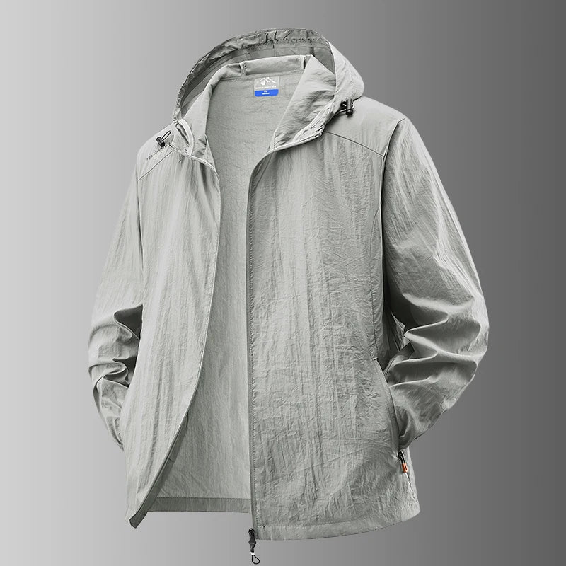 Jaqueta masculina à prova d'água para o verão, ideal para caminhadas, pesca e ciclismo. Com capuz, leve e com proteção solar.