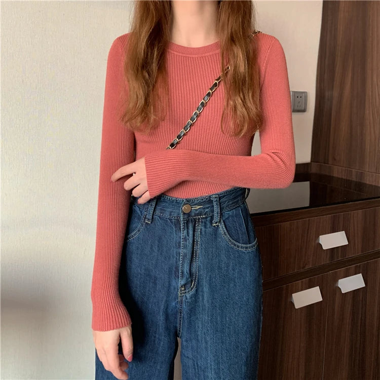 Nova blusa feminina 2025 para outono e inverno, manga longa, pulôver básico com pescoço elástico e estilo sólido em malha jumper.