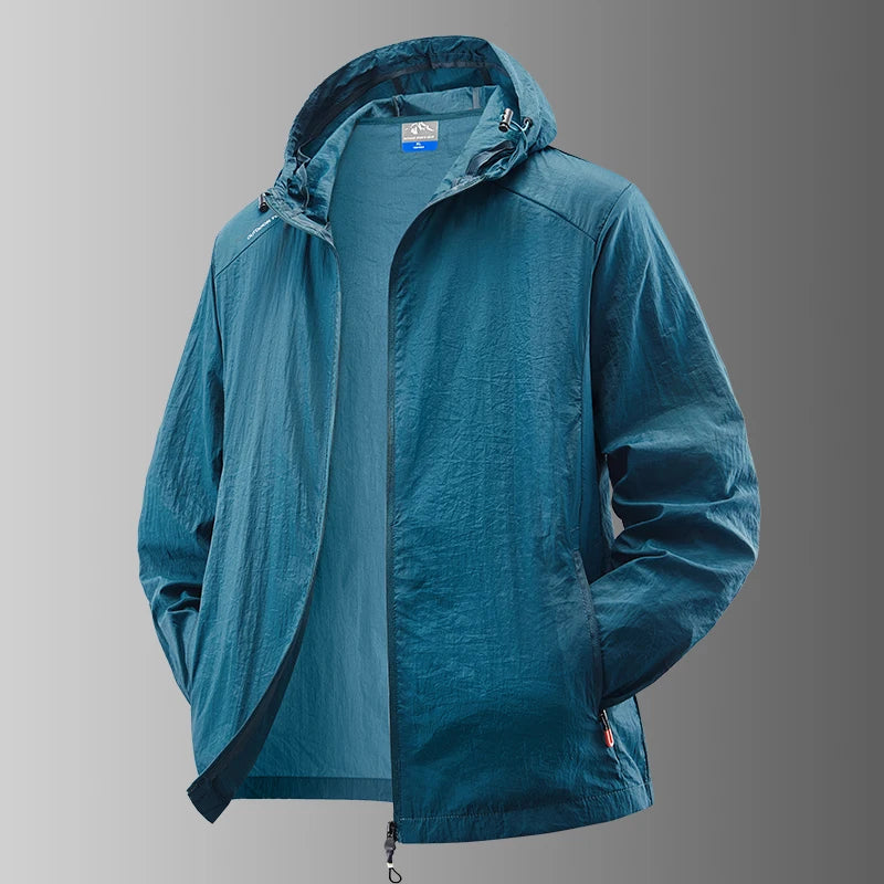 Jaqueta masculina à prova d'água para o verão, ideal para caminhadas, pesca e ciclismo. Com capuz, leve e com proteção solar.