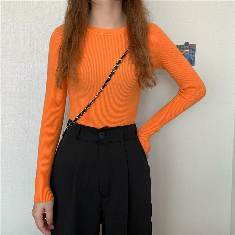 Nova blusa feminina 2025 para outono e inverno, manga longa, pulôver básico com pescoço elástico e estilo sólido em malha jumper.