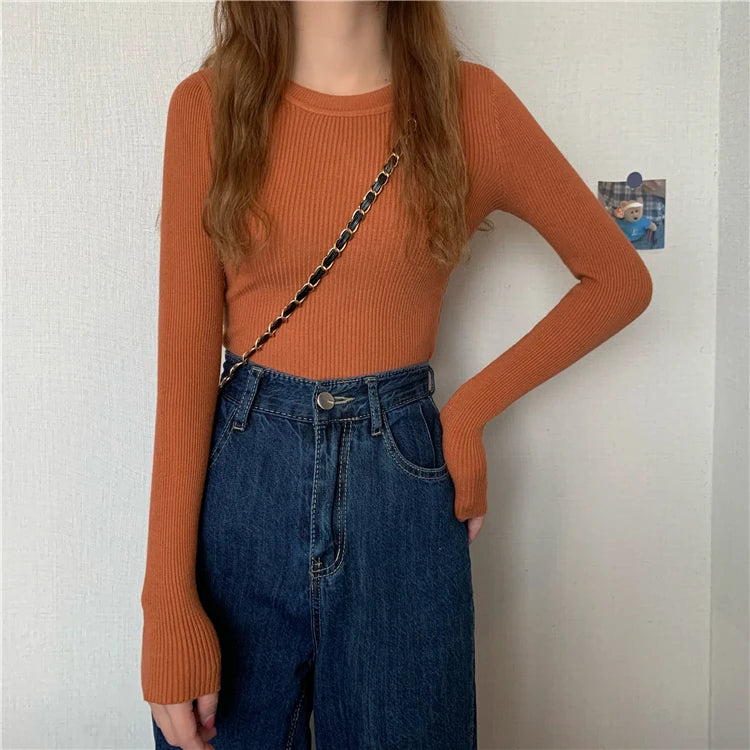 Nova blusa feminina 2025 para outono e inverno, manga longa, pulôver básico com pescoço elástico e estilo sólido em malha jumper.