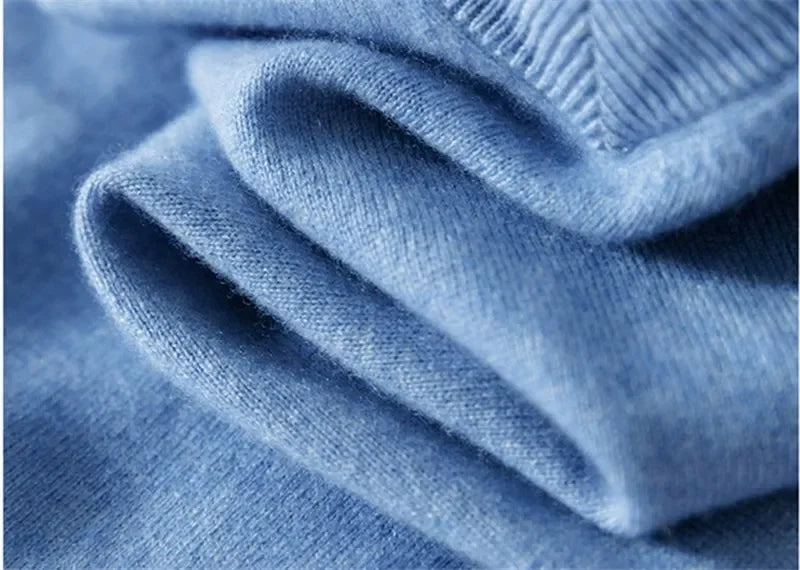 Blusa de caxemira macia masculina, ideal para outono e inverno, com decote em V e ajuste confortável, perfeita para looks casuais e de negócios.