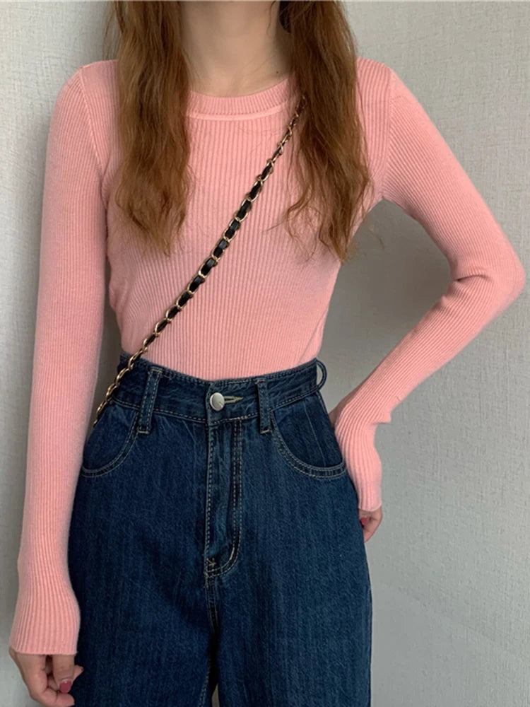 Nova blusa feminina 2025 para outono e inverno, manga longa, pulôver básico com pescoço elástico e estilo sólido em malha jumper.