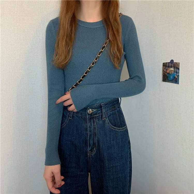 Nova blusa feminina 2025 para outono e inverno, manga longa, pulôver básico com pescoço elástico e estilo sólido em malha jumper.