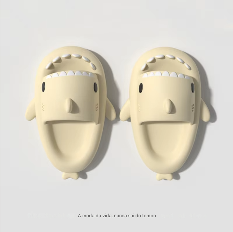 Apresentamos nossos chinelos de tubarão para mulheres e homens! Perfeitos para a praia ou para relaxar em casa, esses slides engraçados são a escolha ideal para casais que buscam conforto e estilo.