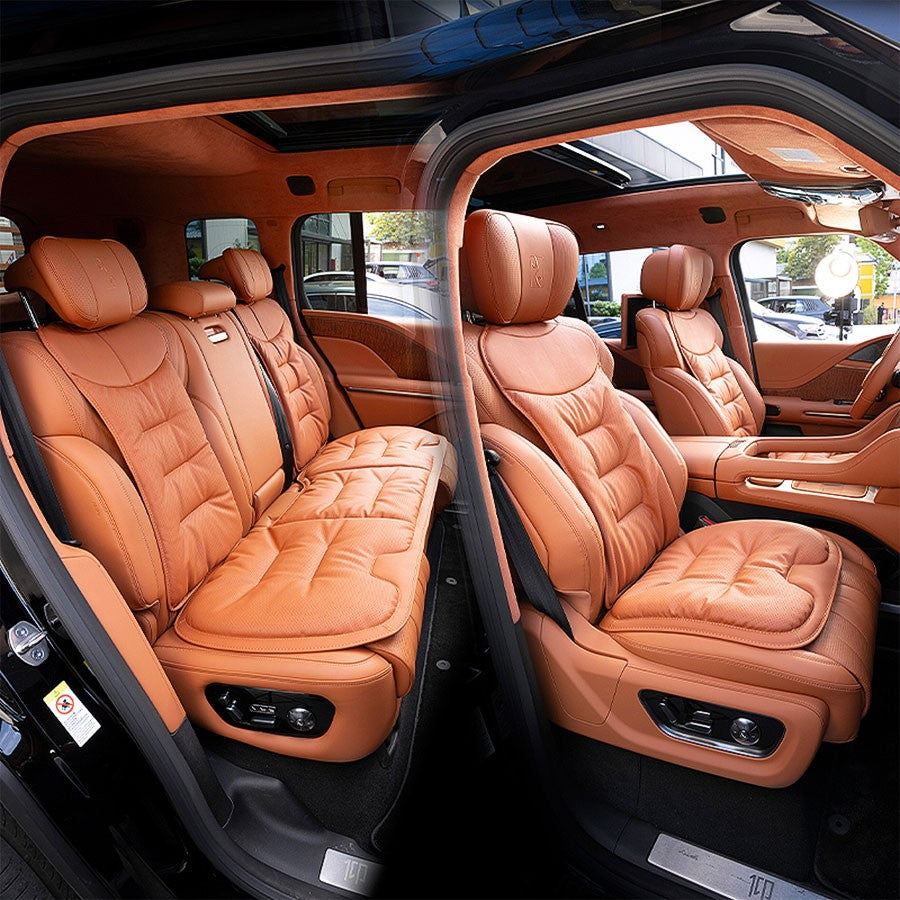 Proteção Completa para bancos – evita desgaste, sujeira e arranhões. Design moderno e confortável – Almofada acolchoada para mais conforto nas viagens.