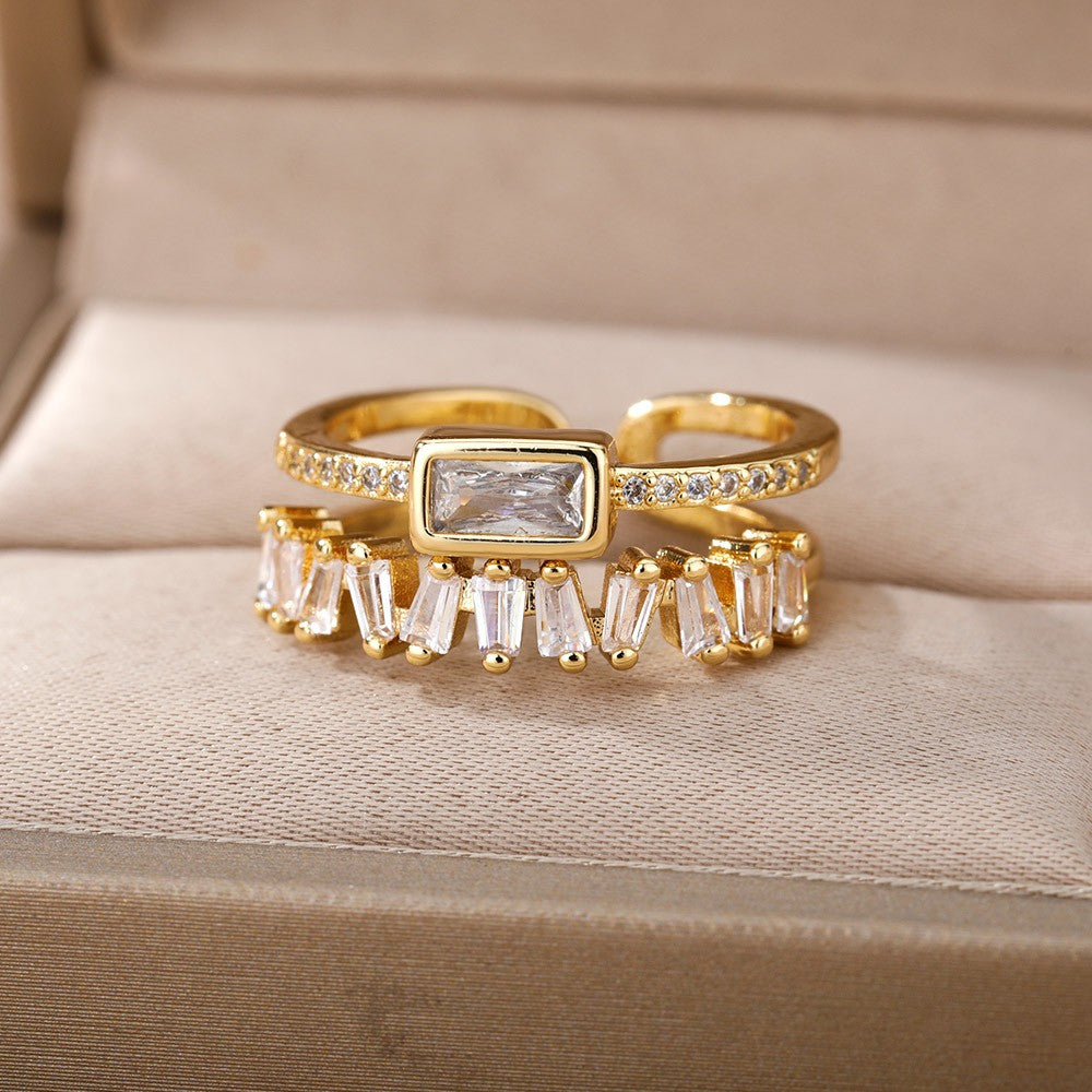 Anel de Zircão Verde Clássico ? | Design Irregular em Camada Dupla ? | Aço Inoxidável Banhado a Ouro ? | Ajustável, Ideal para Casamento ?