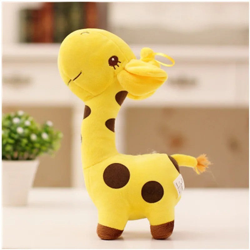 Pelúcia de Girafa — 18 cm | Unissex  Presente perfeito: um brinquedo de pelúcia macio, em formato de girafa, super fofo e colorido! ?? Ideal para bebês, crianças e até como decoração.