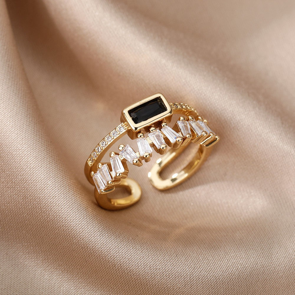 Anel de Zircão Verde Clássico ? | Design Irregular em Camada Dupla ? | Aço Inoxidável Banhado a Ouro ? | Ajustável, Ideal para Casamento ?