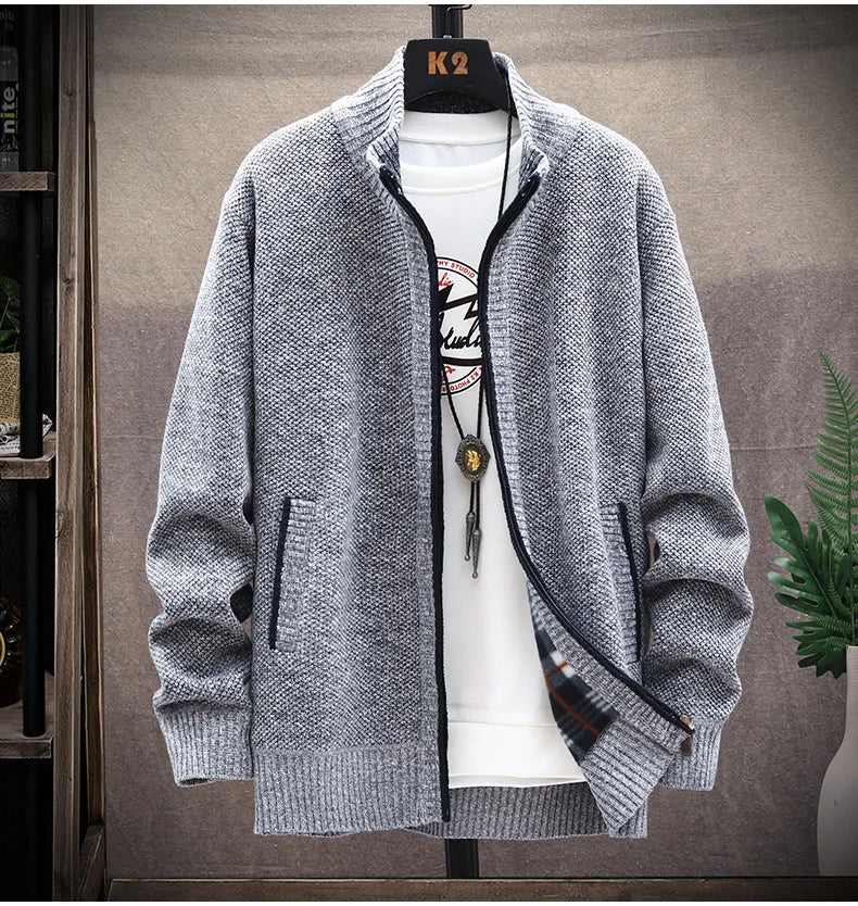Blusas de lã masculinas para outono e inverno, com zíper. Este cardigan coreano é quente e esportivo, perfeito para os meses frios. Disponível em marrom, é uma peça versátil para o guarda-roupa masculino.