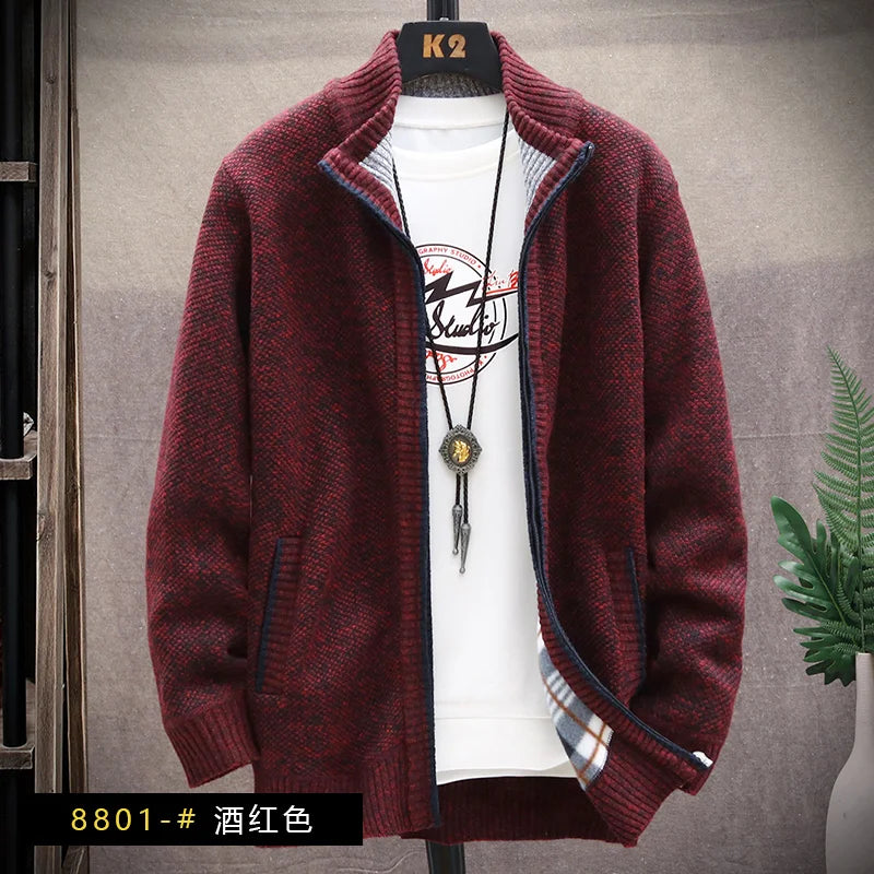Blusas de lã masculinas para outono e inverno, com zíper. Este cardigan coreano é quente e esportivo, perfeito para os meses frios. Disponível em marrom, é uma peça versátil para o guarda-roupa masculino.