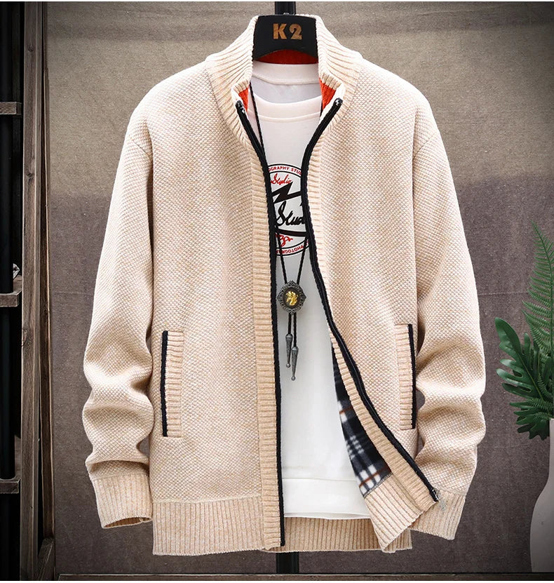 Blusas de lã masculinas para outono e inverno, com zíper. Este cardigan coreano é quente e esportivo, perfeito para os meses frios. Disponível em marrom, é uma peça versátil para o guarda-roupa masculino.