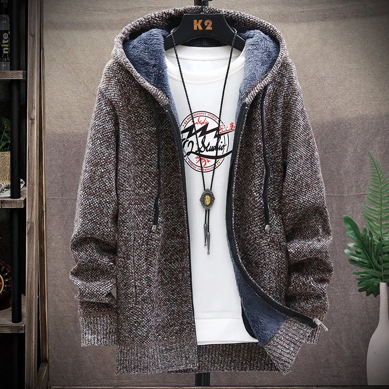 Blusas de lã masculinas para outono e inverno, com zíper. Este cardigan coreano é quente e esportivo, perfeito para os meses frios. Disponível em marrom, é uma peça versátil para o guarda-roupa masculino.