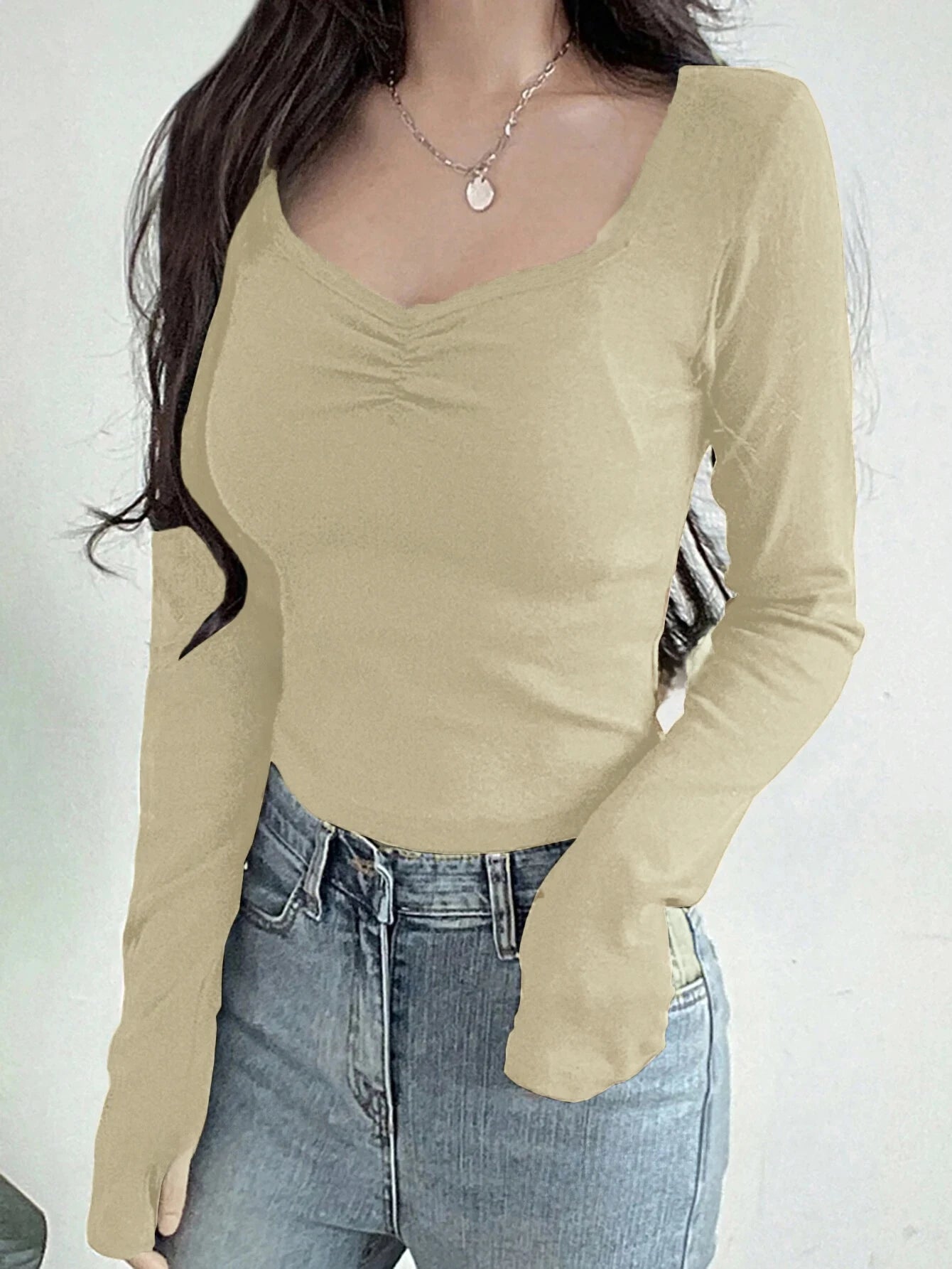 Camisetas femininas de manga longa – Camisas básicas justas com decote em V, sexy e na moda para o outono.