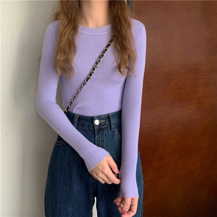 Nova blusa feminina 2025 para outono e inverno, manga longa, pulôver básico com pescoço elástico e estilo sólido em malha jumper.