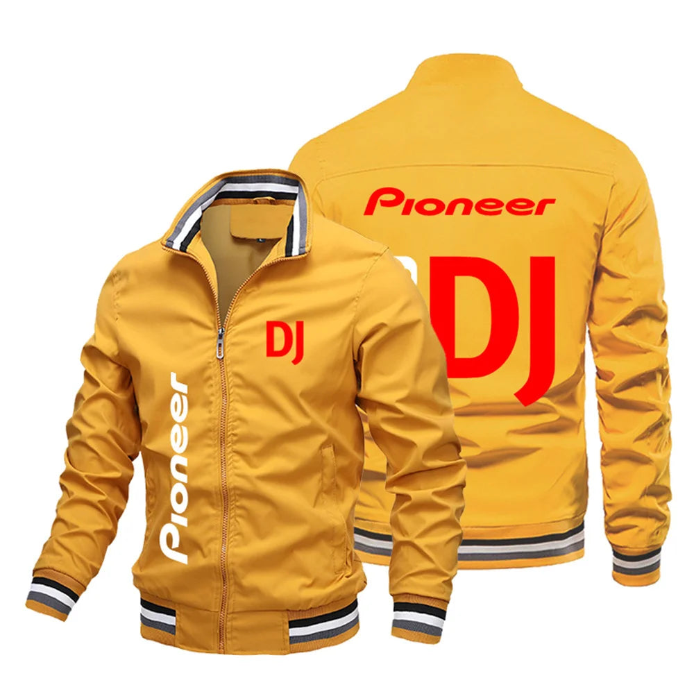 Jaquetas de beisebol masculinas e femininas com logotipos, roupas de piloto e ofertas especiais do DJ pioneiro do festival de música sazonal.