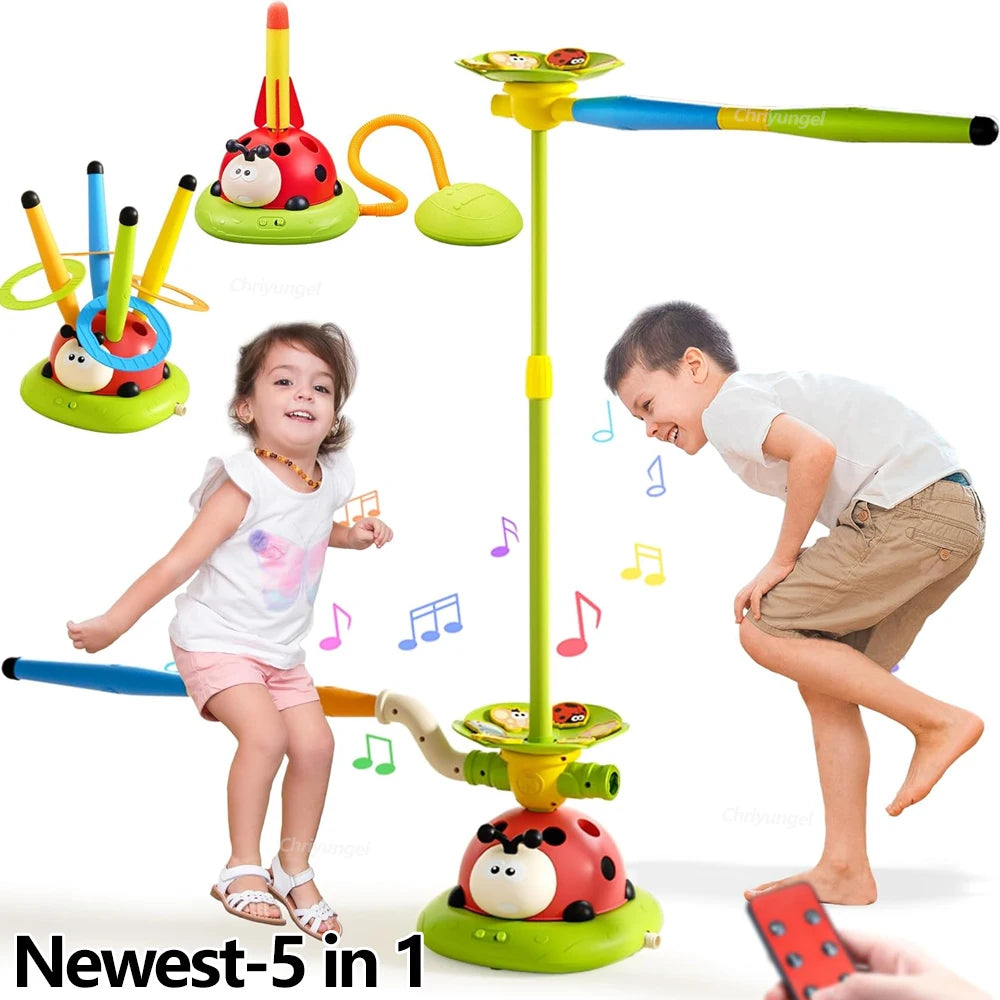 Brinquedo 3 em 1 Esportivo e Interativo – Joaninha Musical com Jogo de Arremesso de Anel, Pulo Divertido e Lançador de Foguetes