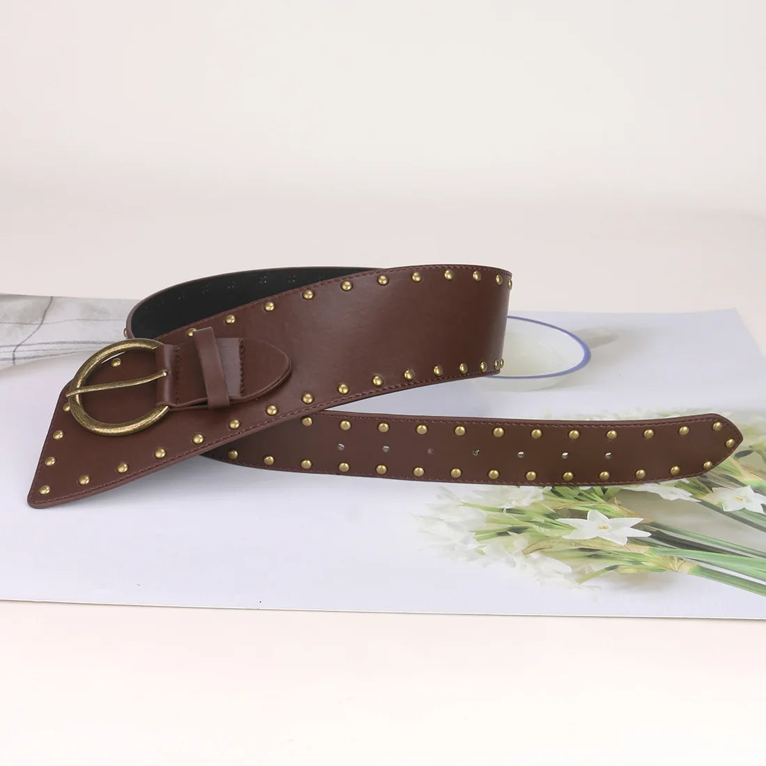 Fivela para Cinto com Rebites para Senhoras Fivela de Bronze com Parafuso Prisioneiro Ideal para Decorar a Cintura Perfeita para Vestidos e Casacos no Estilo Cowgirl