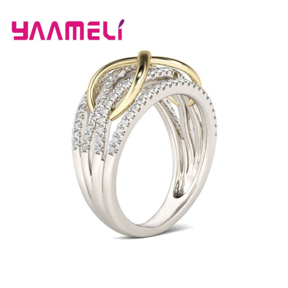 Anel infinito de amor em prata esterlina 925, com acabamento brilhante, zircônia cúbica, design em laço e formato de letra 8. Jóia de eternidade e promessa, perfeita para mulheres e namoradas.