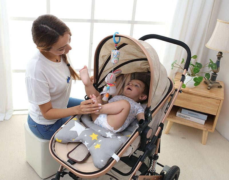 Brinquedo de pelúcia pendurado para carrinho , chocalho educativo com animais fofos, ideal para bebês de 0 a 12 meses