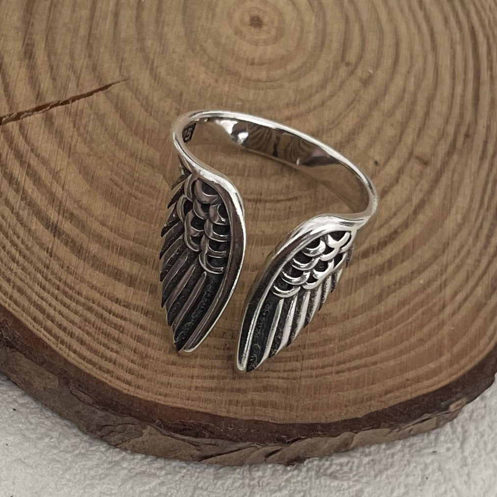 Anel Ajustável Aberto em Prata Esterlina 925 – Design de Asa, Joia Fina para Mulheres e Homens, Ideal para Festa, Presente ou Aniversário.